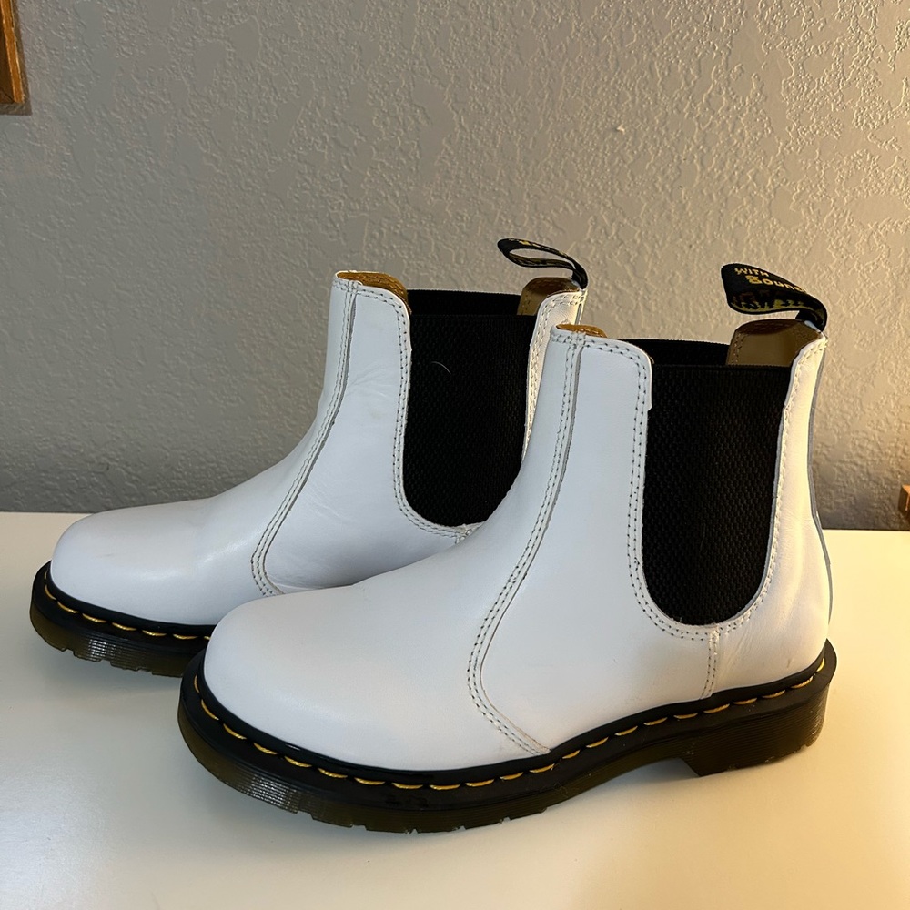 Dr. Martens White Chelsea Boot - Picture 2 of 7